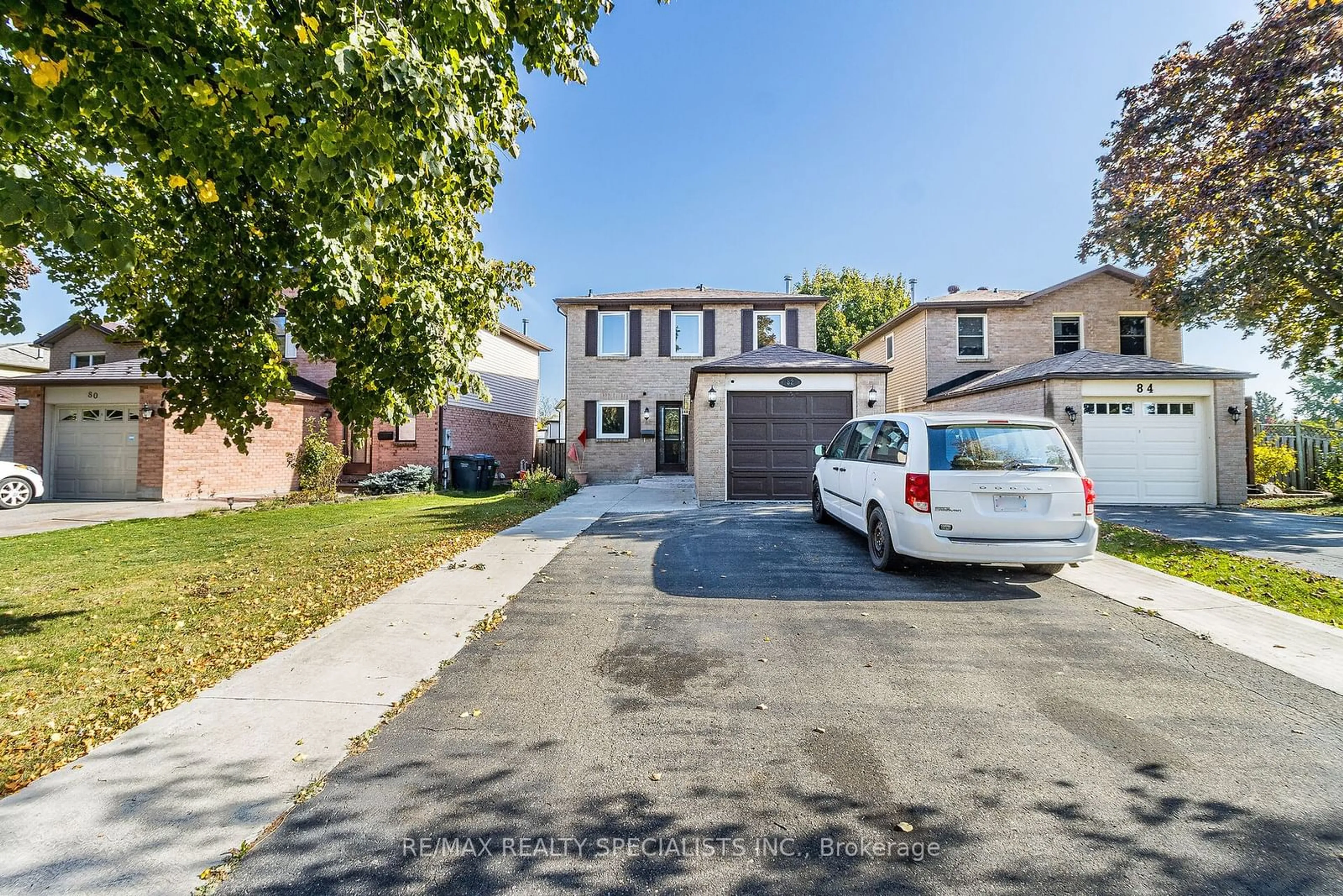 A pic from exterior of the house or condo, the street view for 82 Festoon Pl, Brampton Ontario L6T 4R5