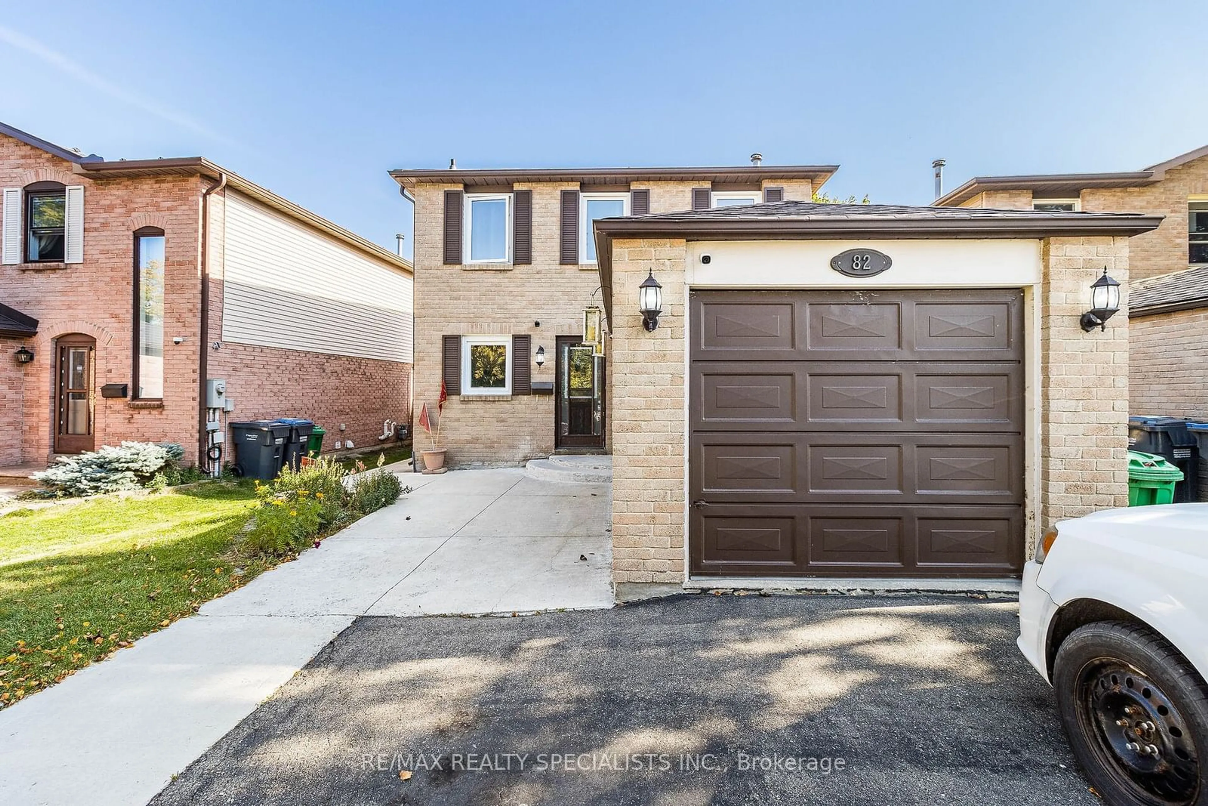 Home with brick exterior material for 82 Festoon Pl, Brampton Ontario L6T 4R5