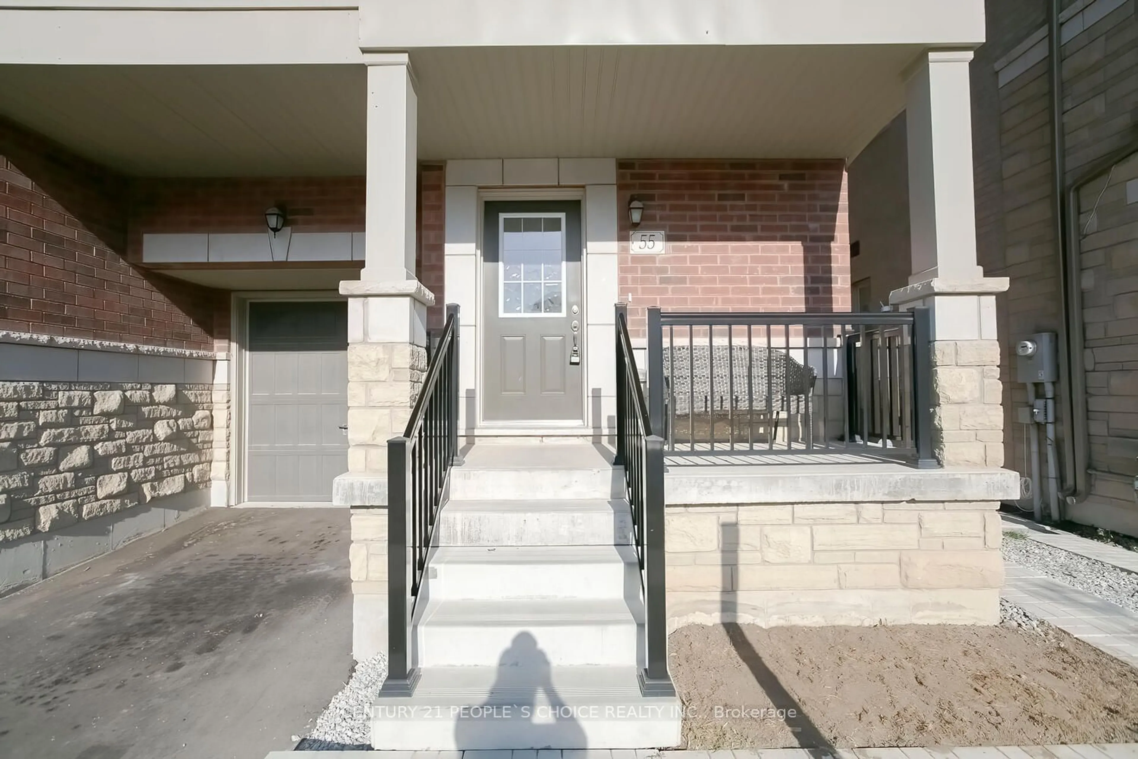 Indoor entryway, cement floor for 55 Allegro Dr, Brampton Ontario L6Y 6J9