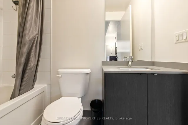 Additional property image - 5240 Dundas St Unit B201