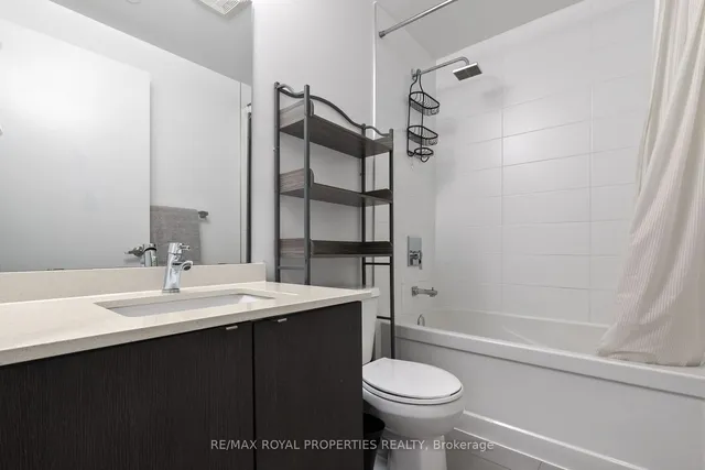Additional property image - 5240 Dundas St Unit B201