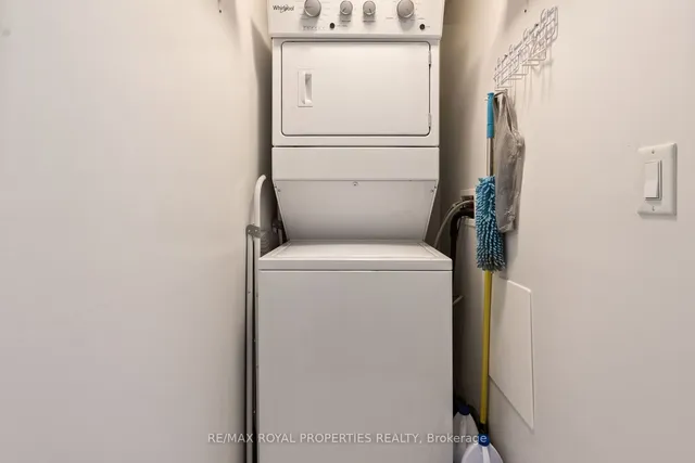 Additional property image - 5240 Dundas St Unit B201