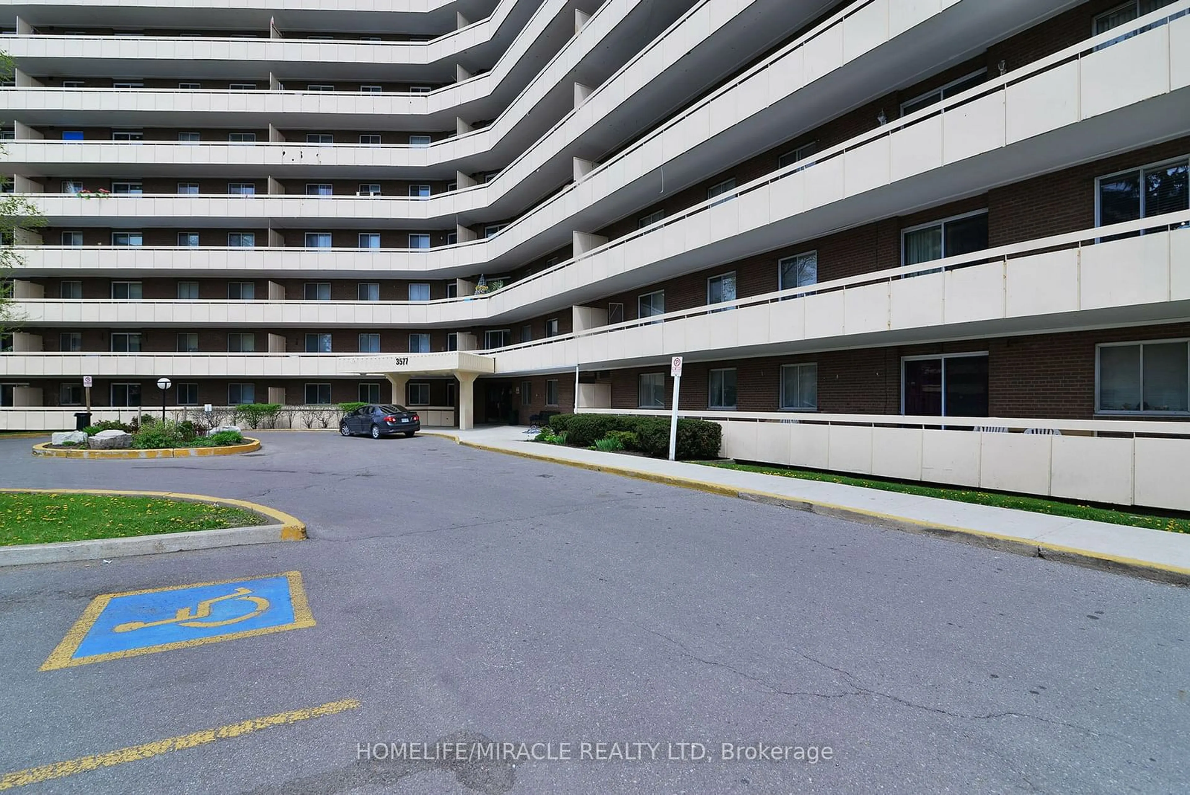 A pic from exterior of the house or condo, the street view for 3577 Derry Rd #702, Mississauga Ontario L4T 1B3