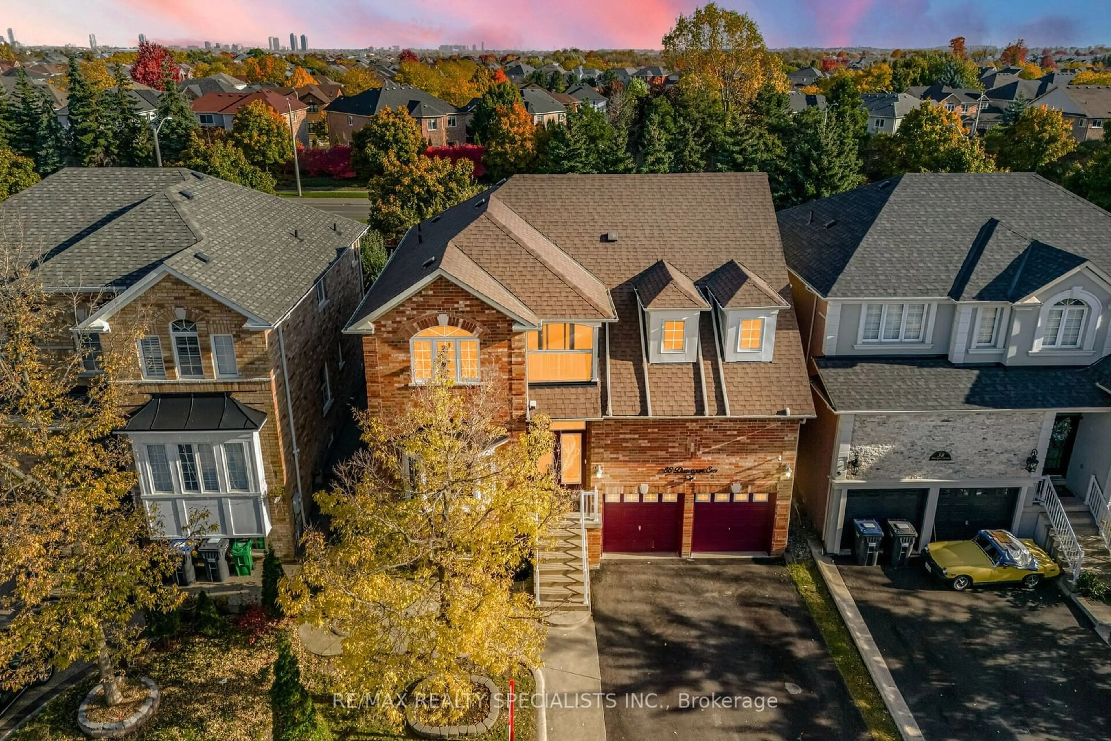 A pic from exterior of the house or condo, the street view for 36 Dunvegan Cres, Brampton Ontario L7A 2Y2