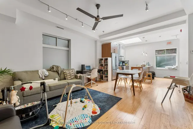 Additional property image - 3635 Dundas St