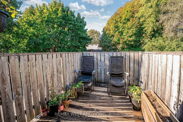 Additional property image - 98 Glendale Ave