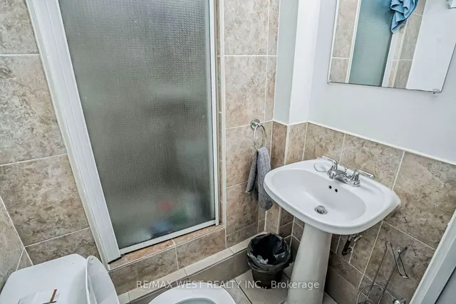 Additional property image - 98 Glendale Ave
