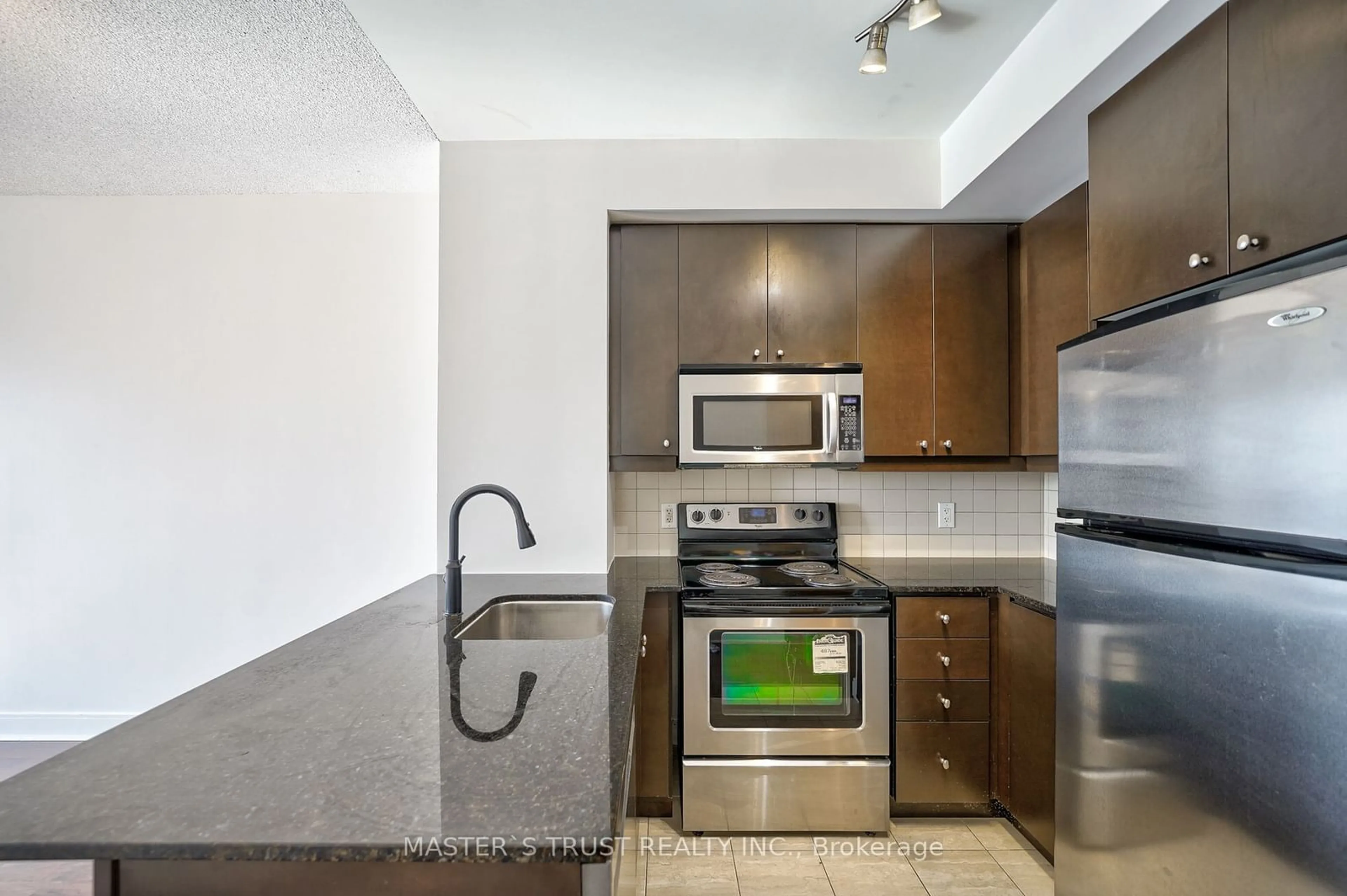 Standard kitchen for 60 Absolute Ave #2002, Mississauga Ontario L4Z 0A9