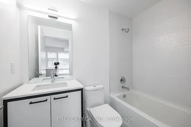 Additional property image - 10 Ed Clark Gdns Unit 4