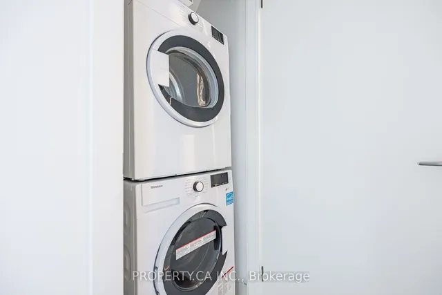 Additional property image - 10 Ed Clark Gdns Unit 4