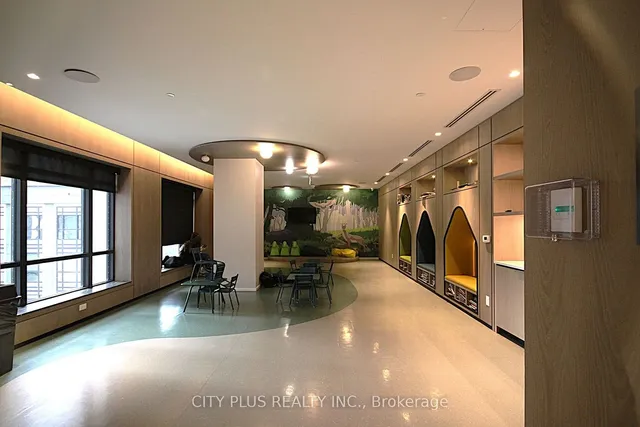 Additional property image - 5 Mabelle Ave Unit 2034