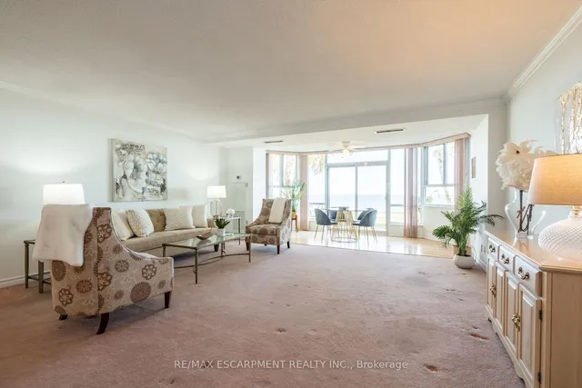 Additional property image - 5280 Lakeshore Rd Unit 105