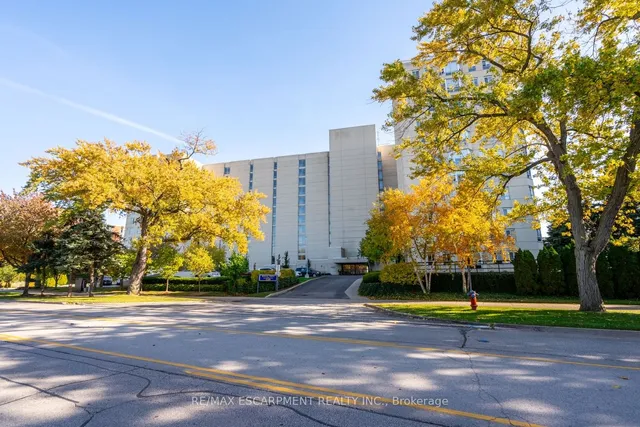 Additional property image - 5280 Lakeshore Rd Unit 105