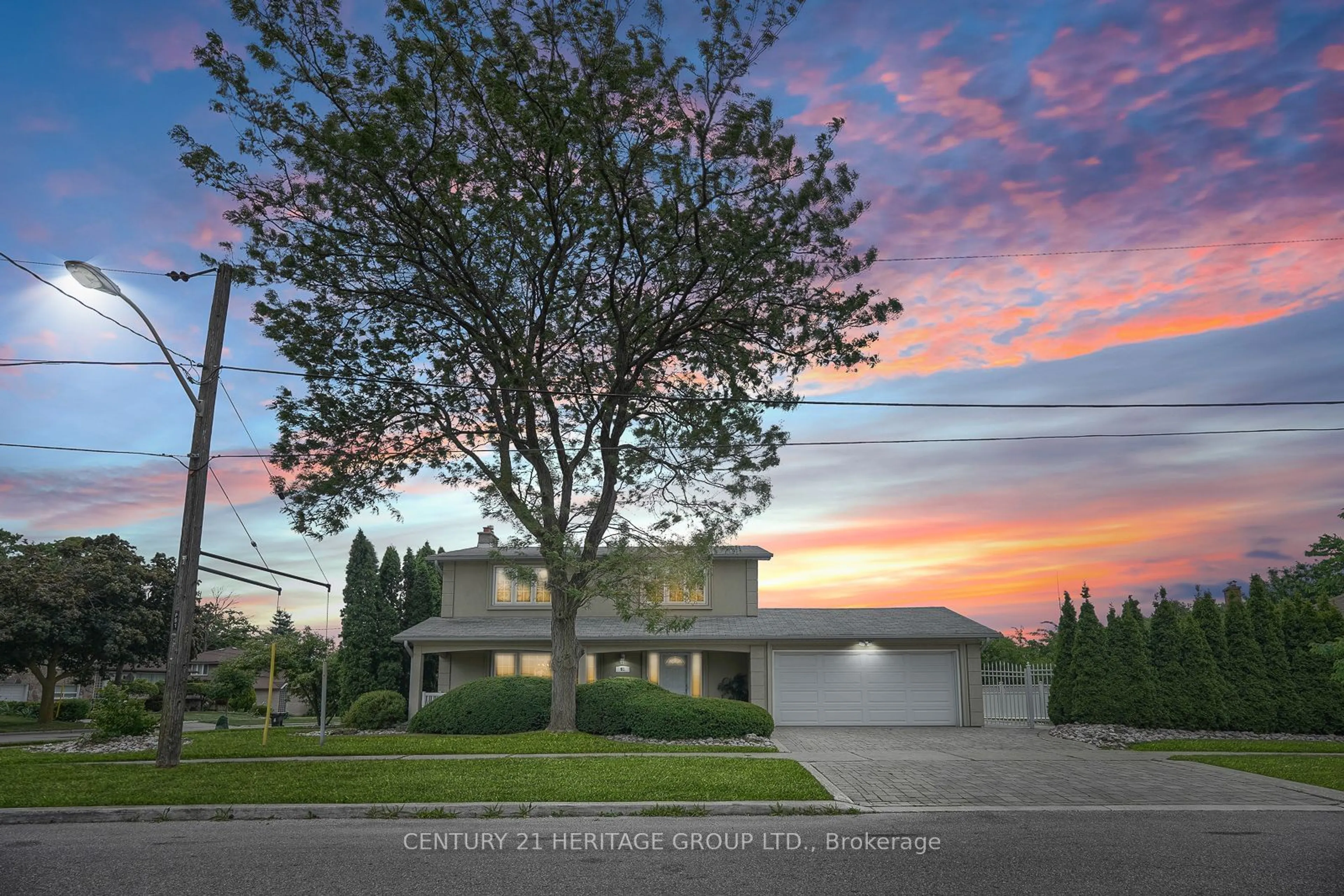 A pic from exterior of the house or condo, the street view for 91 Fulwell Cres, Toronto Ontario M3J 1Y4