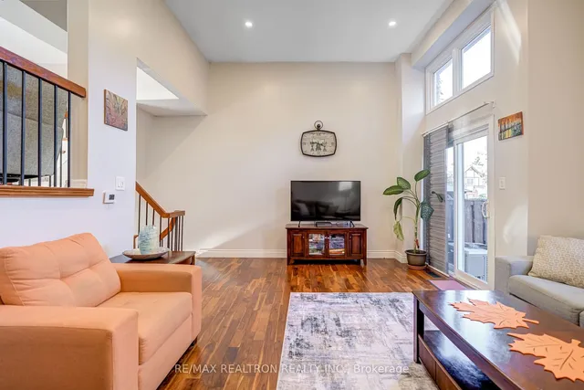 Additional property image - 1755 Rathburn Rd Unit 18