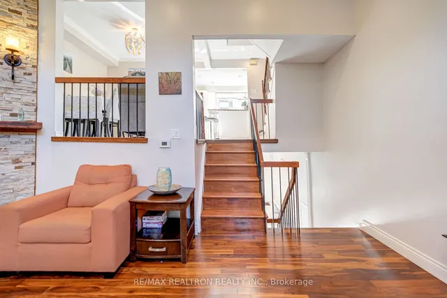 Additional property image - 1755 Rathburn Rd Unit 18