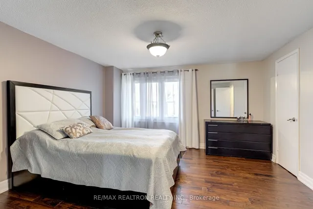Additional property image - 1755 Rathburn Rd Unit 18