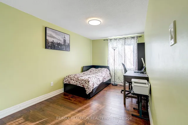 Additional property image - 1755 Rathburn Rd Unit 18