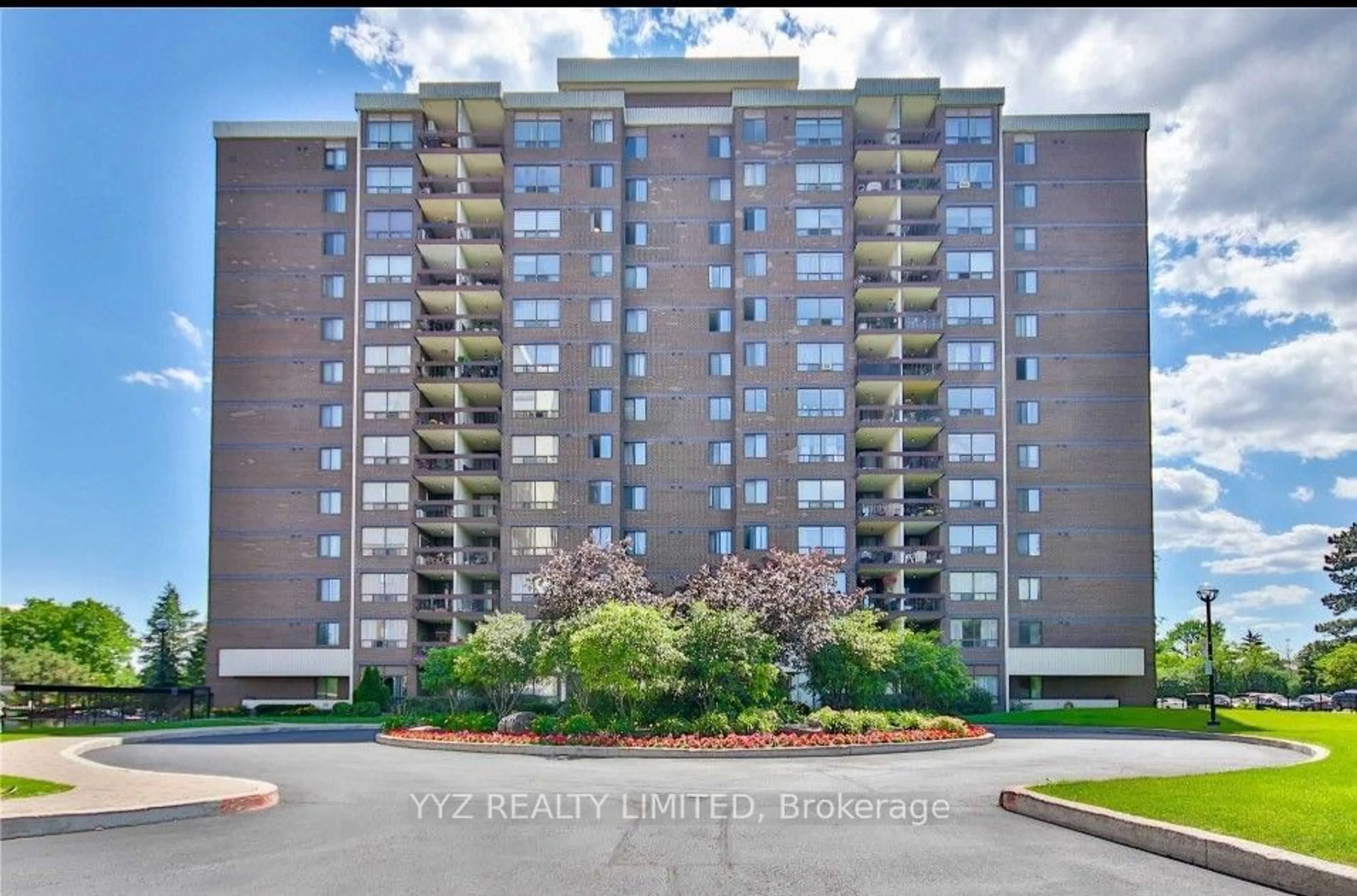 A pic from exterior of the house or condo, the front or back of building for 2542 Argyle Rd #1105, Mississauga Ontario L5B 2H5