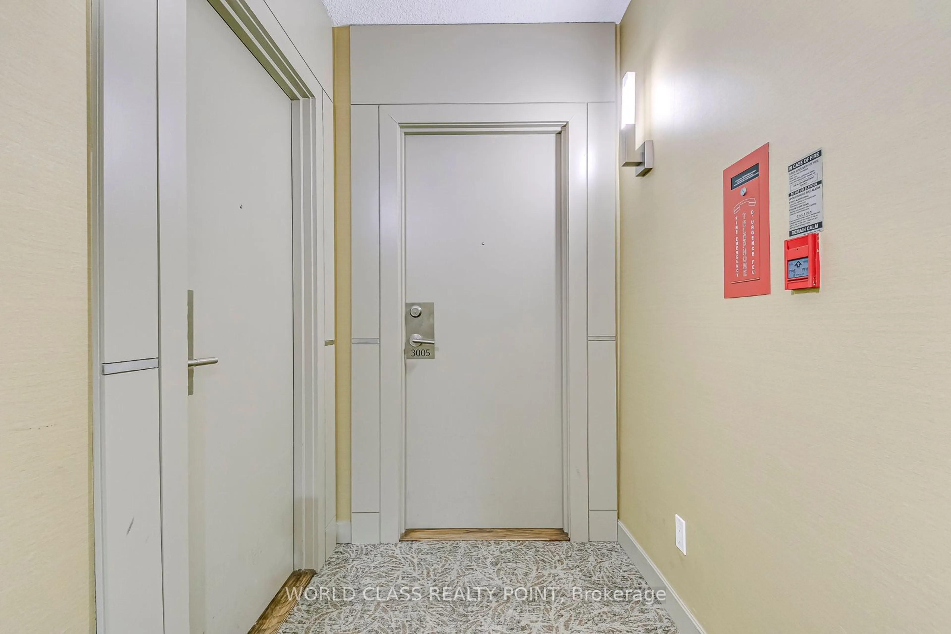 Indoor foyer, not visible floor for 330 Burnhamthorpe Rd #3005, Mississauga Ontario L5B 0E1