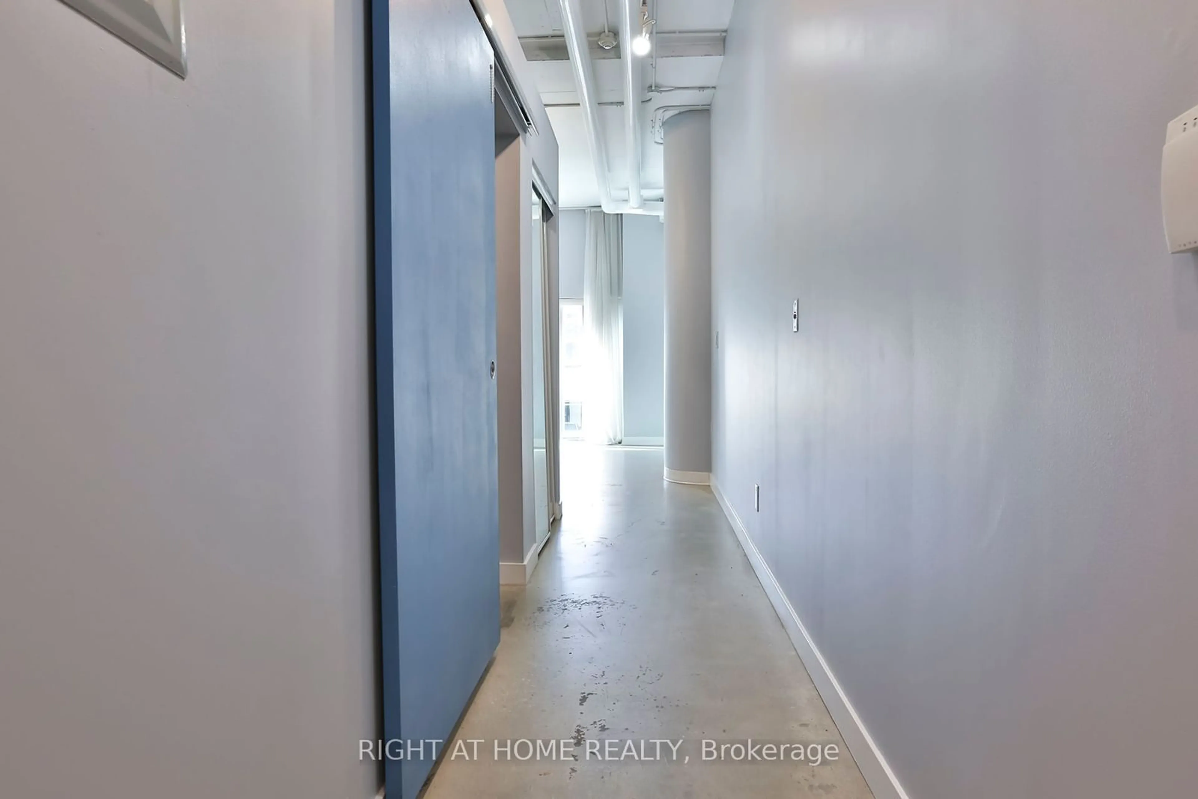 Other indoor space, unknown floor for 2 Fieldway Rd #313, Toronto Ontario M8Z 0B9