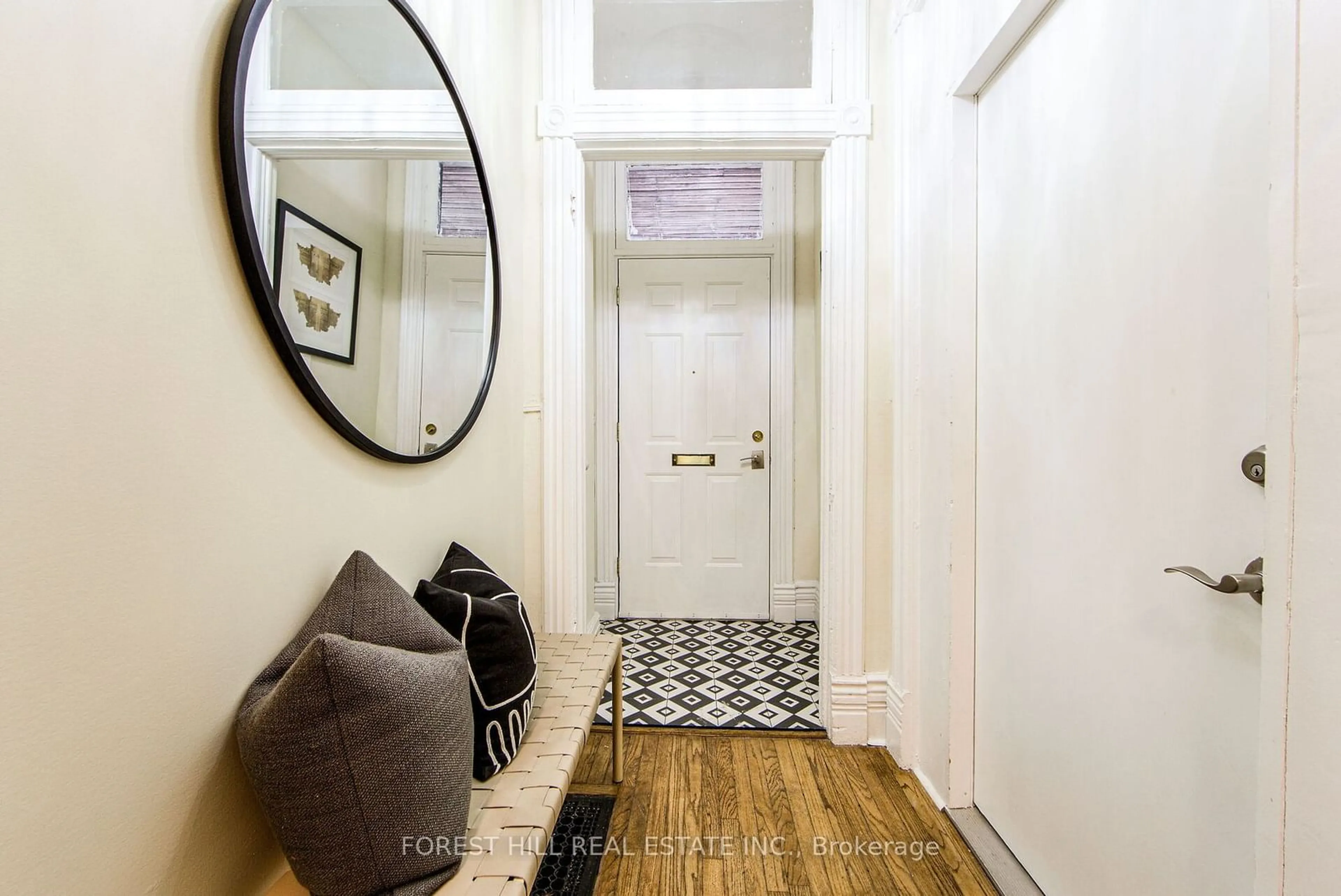 Indoor entryway, wood floors for 77 O'Hara Ave, Toronto Ontario M6K 2R3