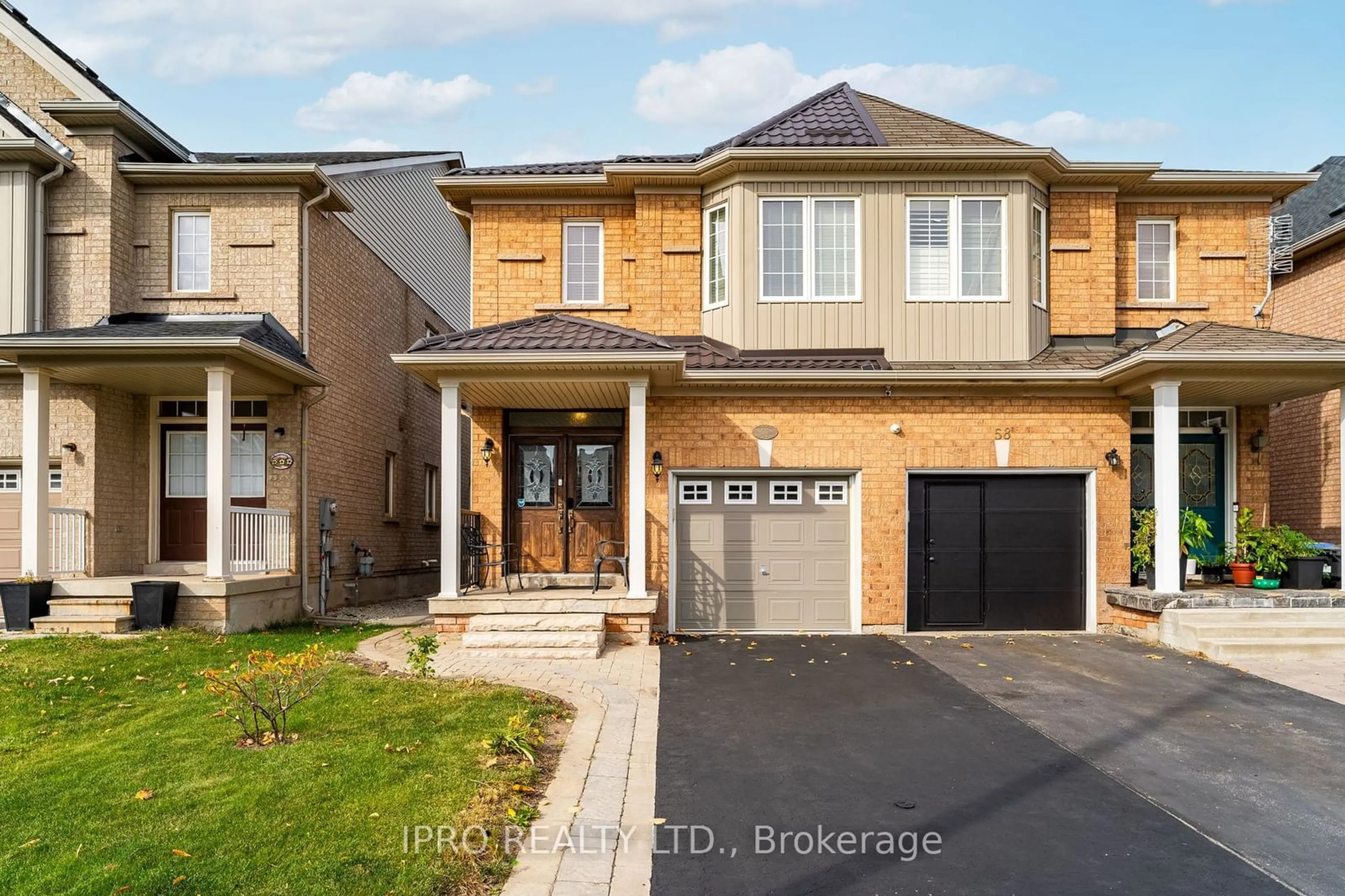 Frontside or backside of a home, cottage for 56 Fandango Dr, Brampton Ontario L6X 0R4