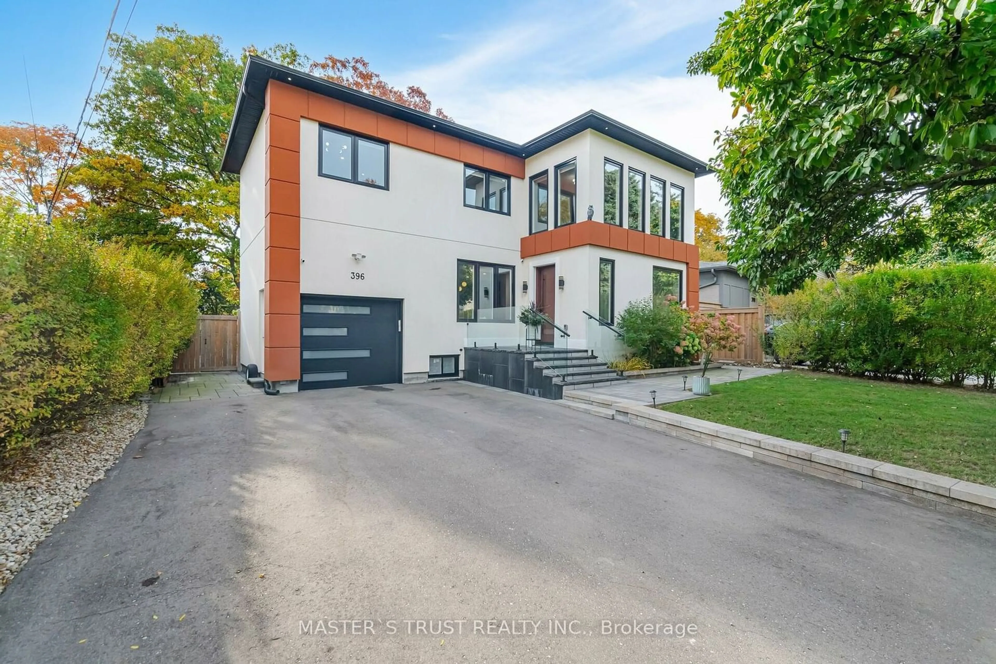 Frontside or backside of a home, the street view for 396 River Side Dr, Oakville Ontario L6K 3N7