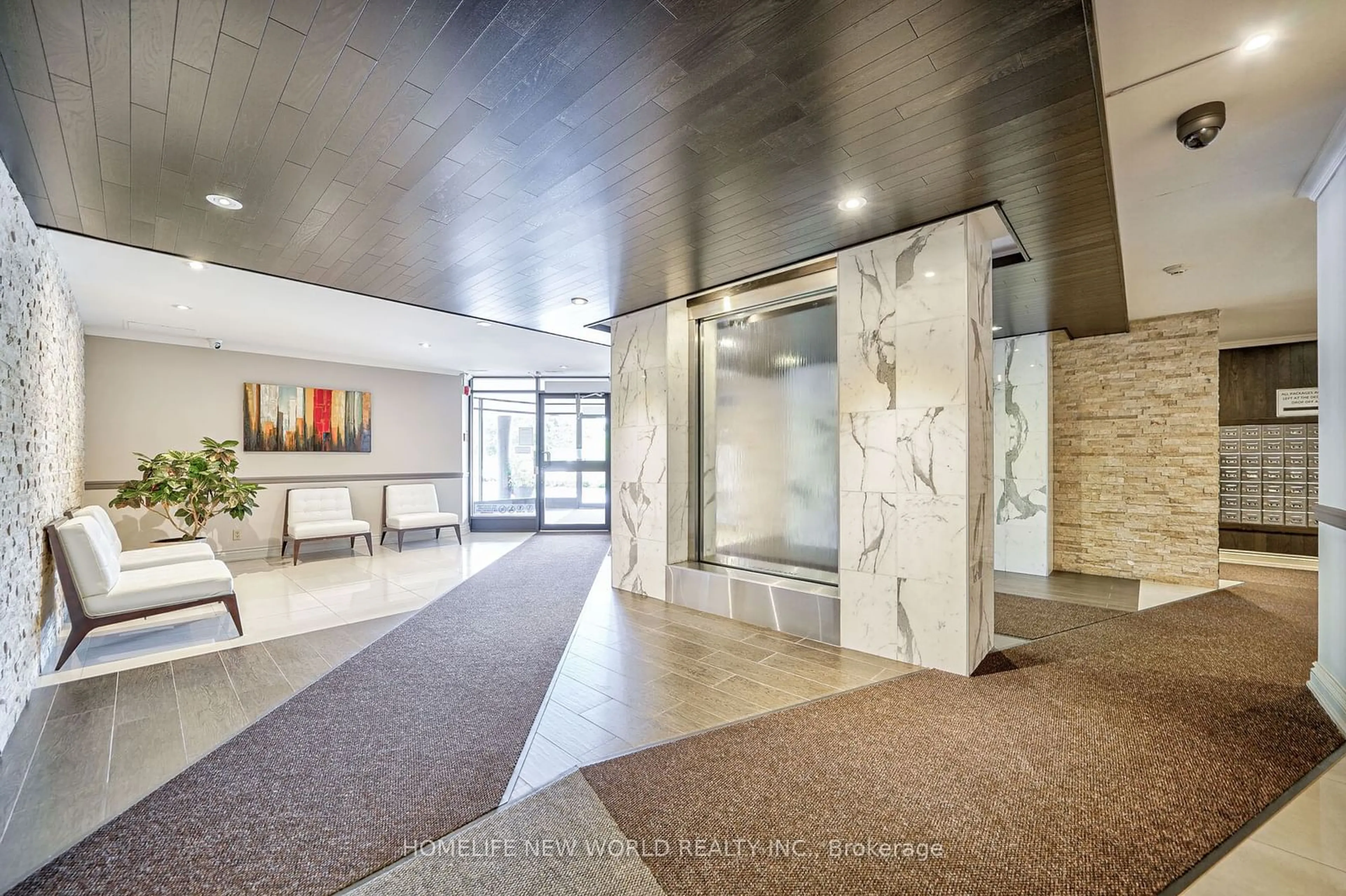 Indoor lobby, cement floor for 1485 Lakeshore Rd #918, Mississauga Ontario L5E 3G2