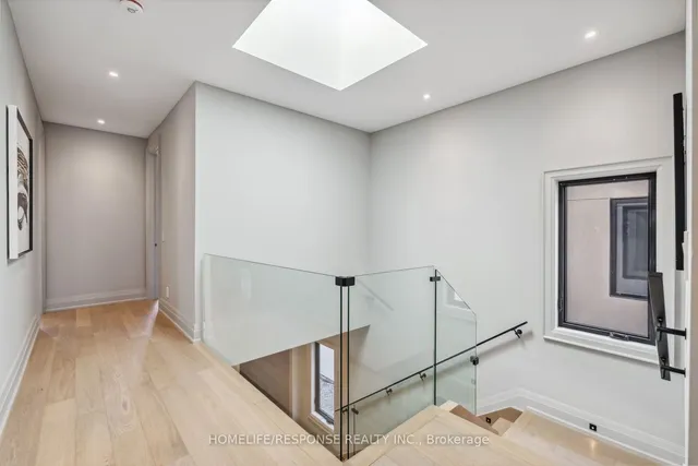 Additional property image - 8 MARTIN GROVE Rd