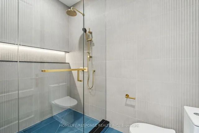 Additional property image - 8 MARTIN GROVE Rd