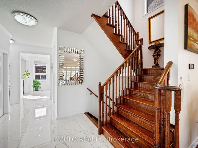 Additional property image - 8 Revelstoke Pl