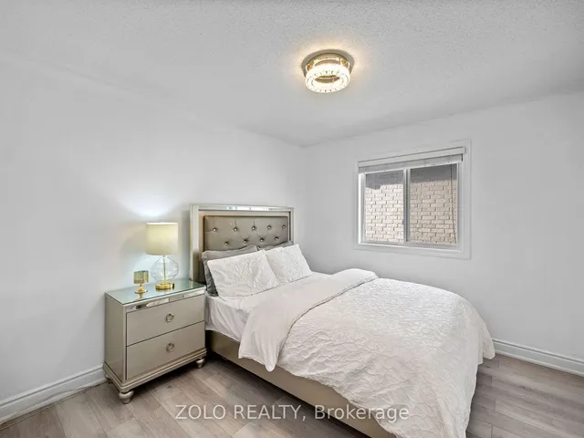 Additional property image - 8 Revelstoke Pl