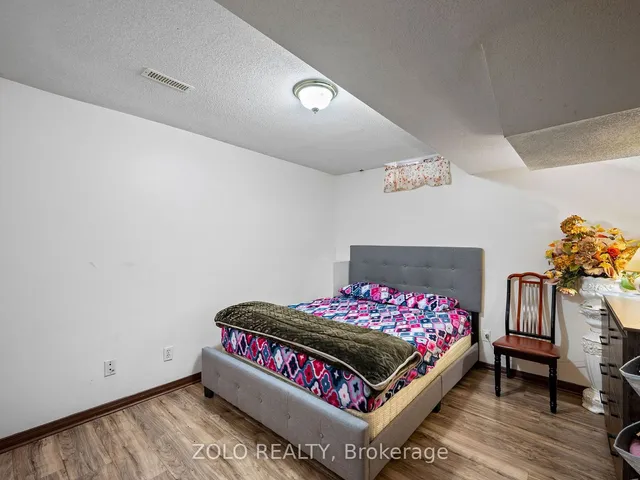 Additional property image - 8 Revelstoke Pl