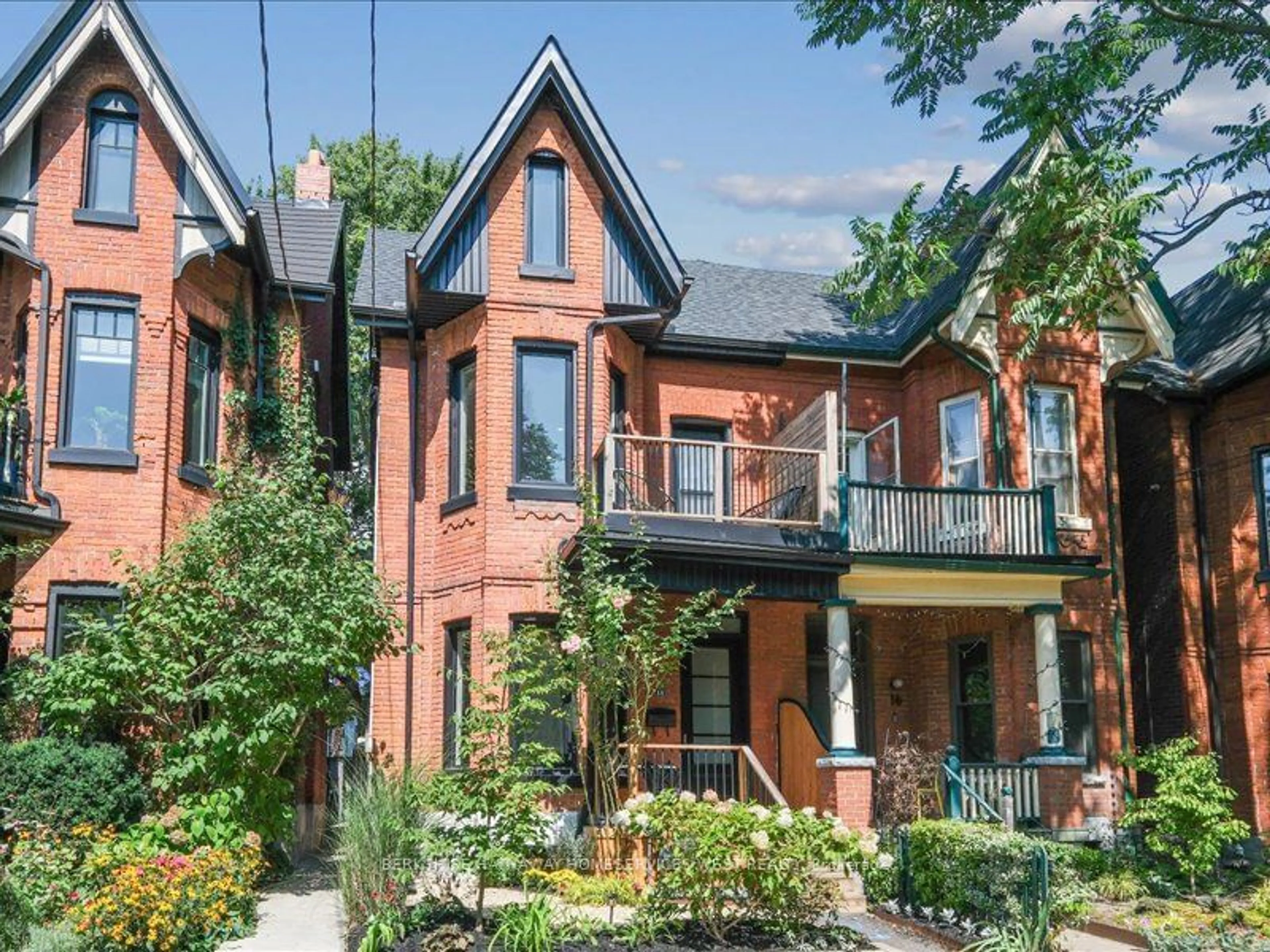 Home with brick exterior material for 18 Earnbridge St, Toronto Ontario M6K 1N3