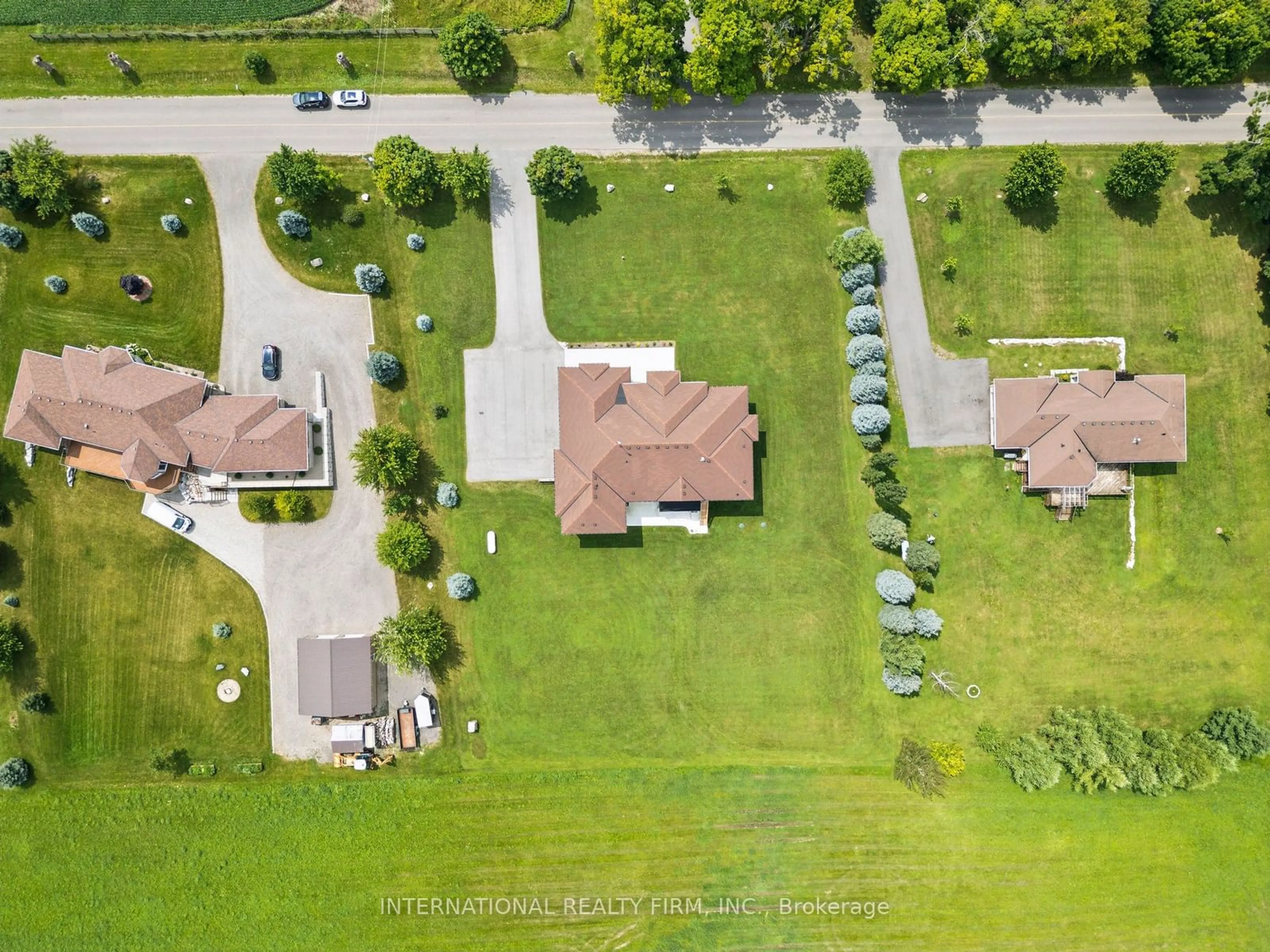 Frontside or backside of a home, the street view for 19769 Willoughby Rd, Caledon Ontario L7K 1V9