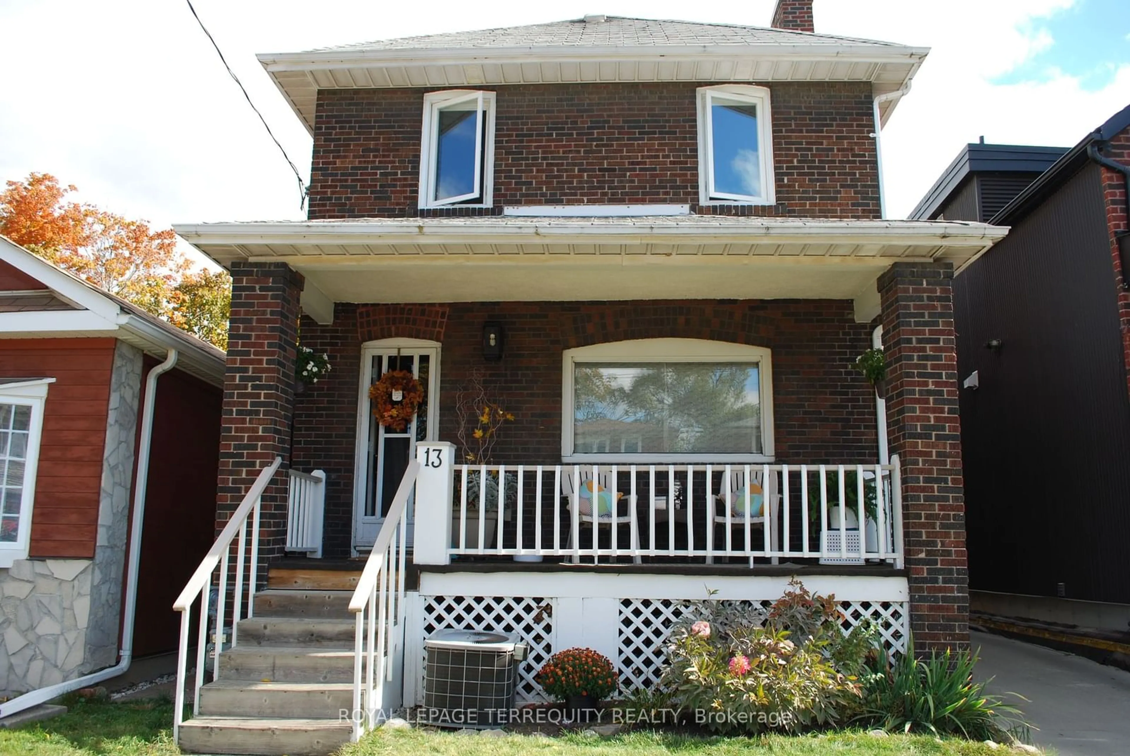 Frontside or backside of a home, the front or back of building for 13 Fourteenth St, Toronto Ontario M8V 3H8