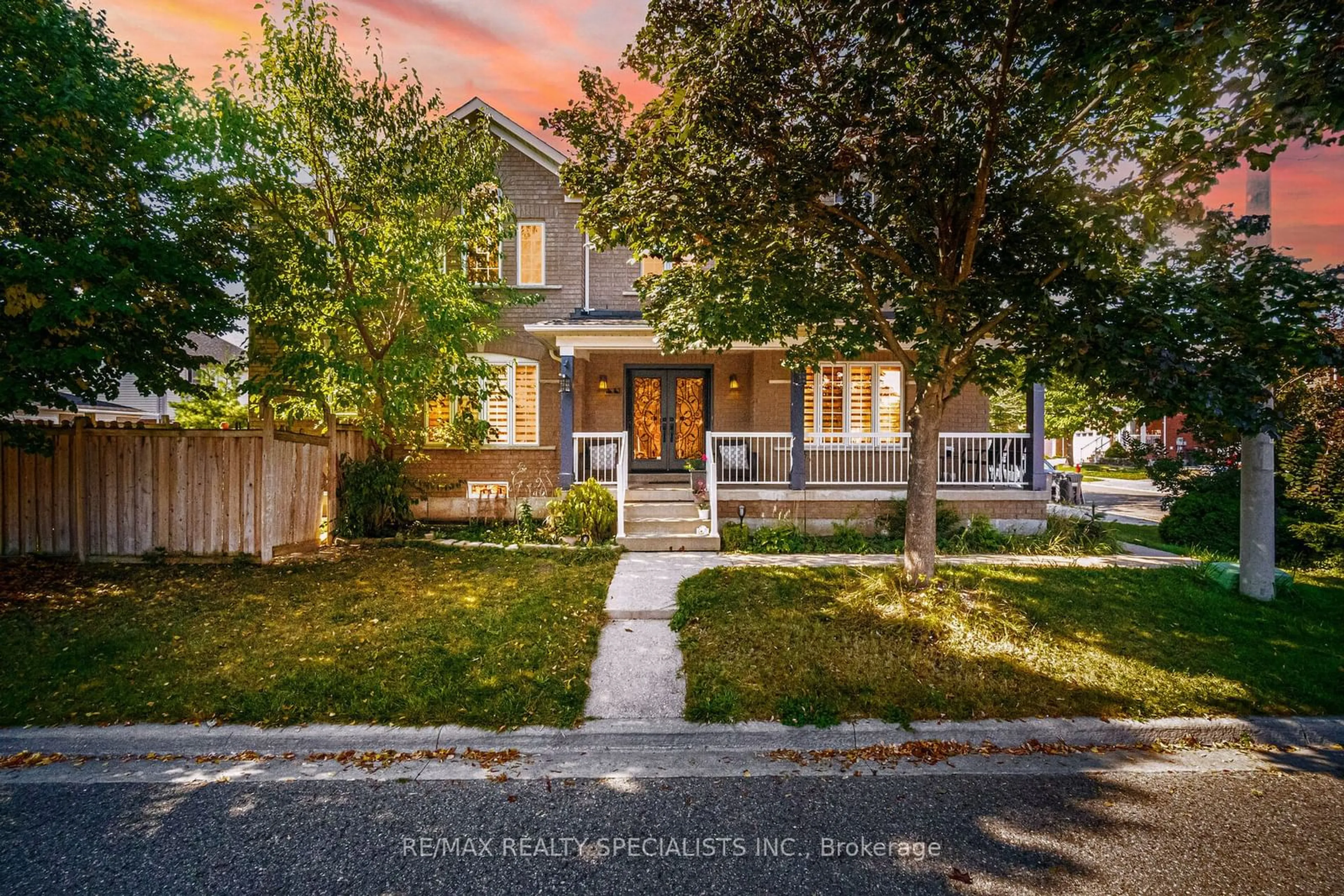 Frontside or backside of a home, the street view for 44 Kershaw St, Brampton Ontario L7A 2A5