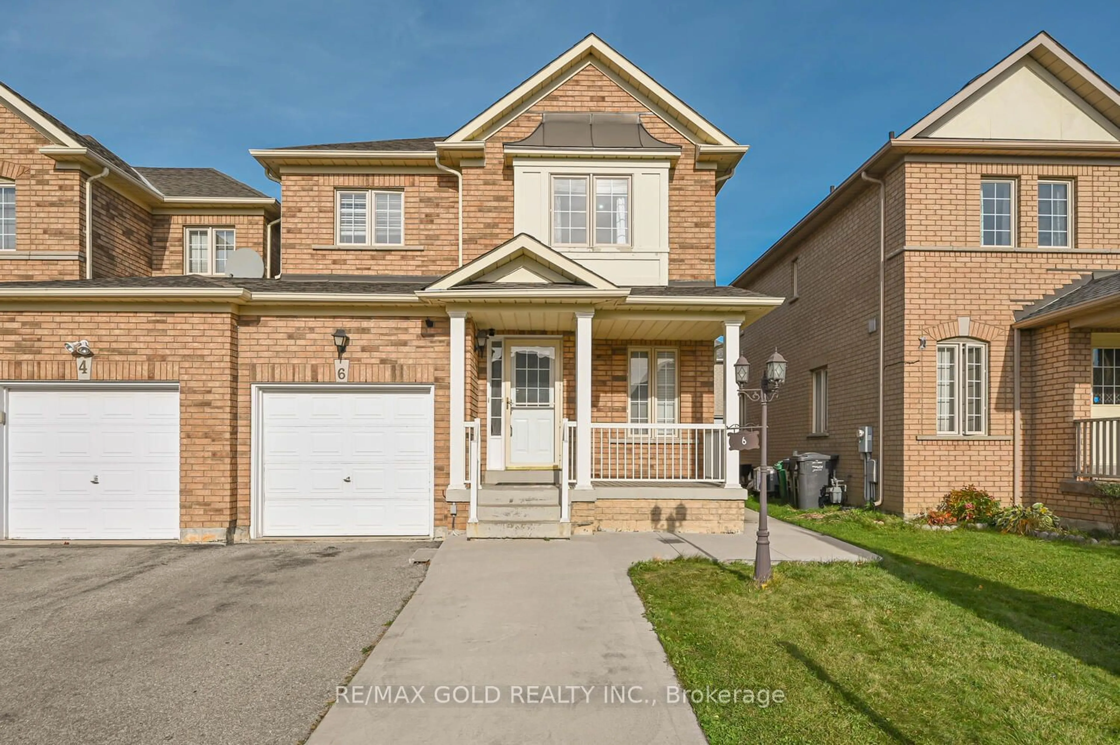 A pic from exterior of the house or condo, the street view for 6 Earth Star Tr, Brampton Ontario L6R 2P2