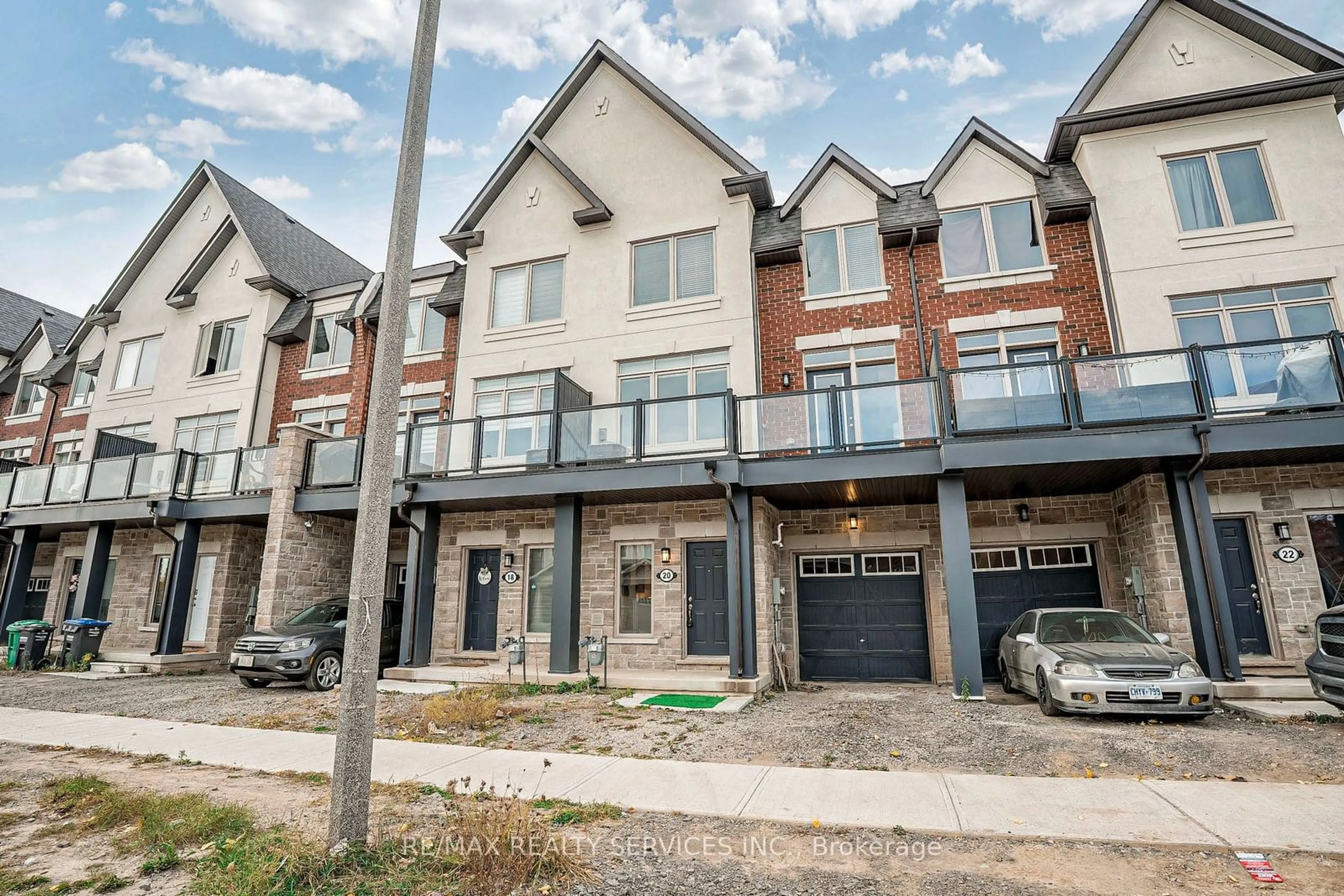 A pic from exterior of the house or condo, the street view for 20 Waterville Way, Caledon Ontario L7C 4L4