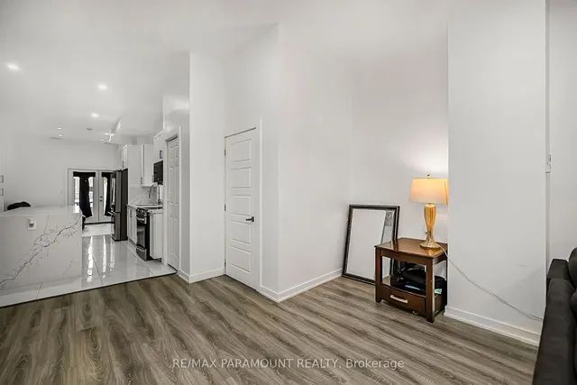 Additional property image - 121 Mulock Ave