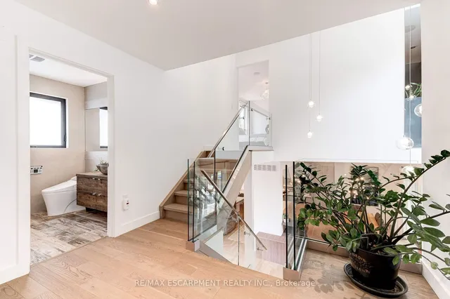 Additional property image - 3362 Guildwood Dr