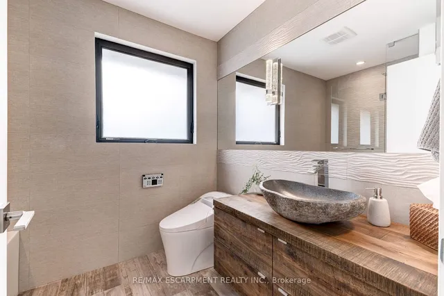 Additional property image - 3362 Guildwood Dr