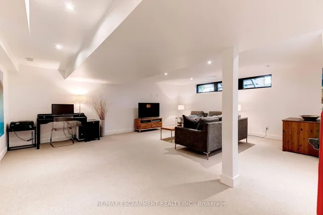 Additional property image - 3362 Guildwood Dr