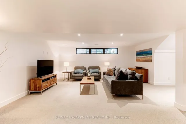 Additional property image - 3362 Guildwood Dr