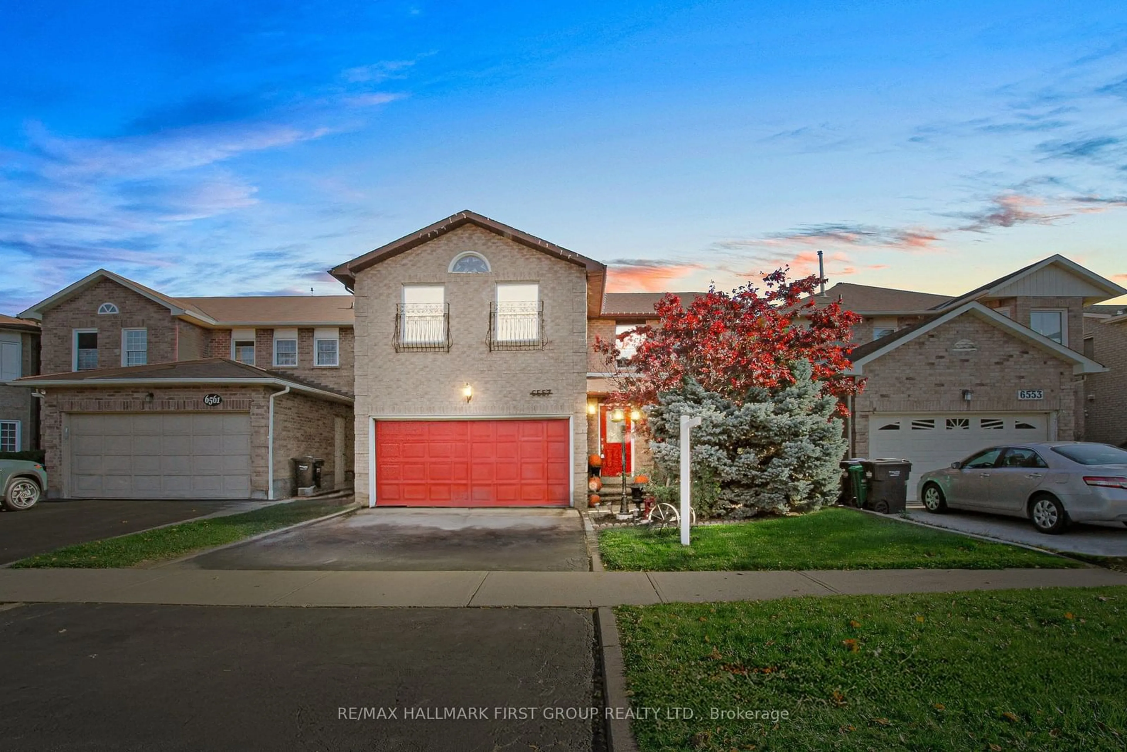 Frontside or backside of a home, the street view for 6557 Eastridge Rd, Mississauga Ontario L5N 4L3