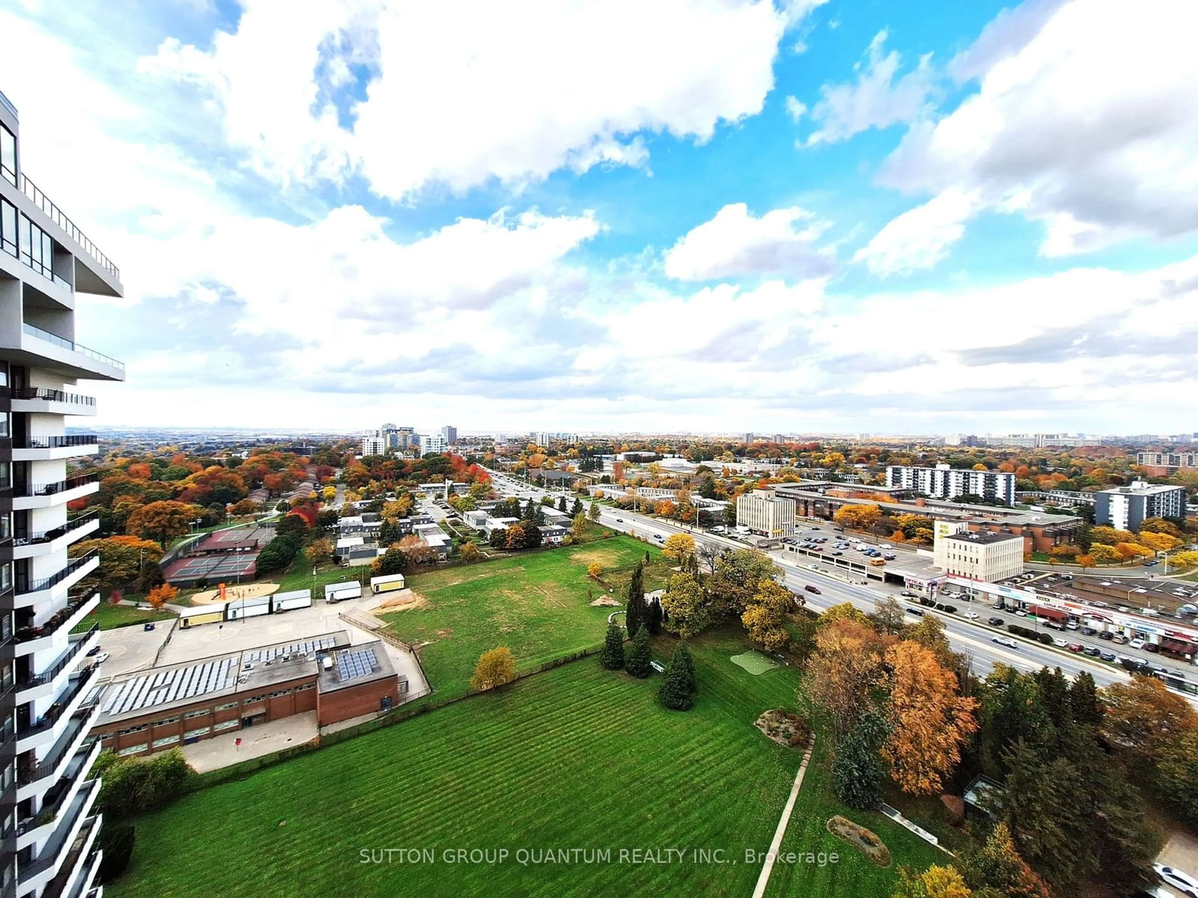 A pic from exterior of the house or condo, the view of city buildings for 1333 Bloor St #2318, Mississauga Ontario L4Y 3T6