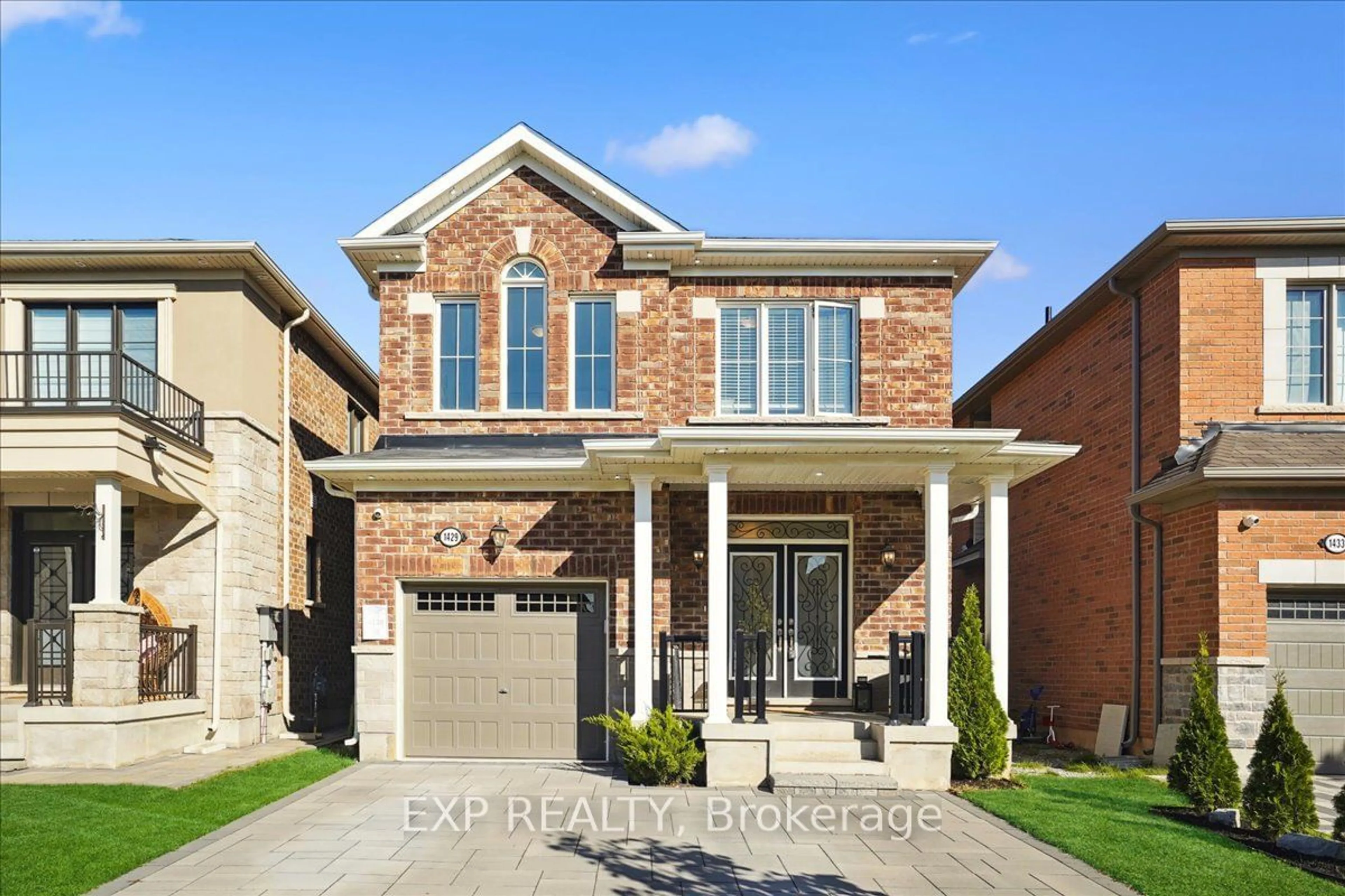 Home with brick exterior material for 1429 Sycamore Gdns, Milton Ontario L9T 7E7