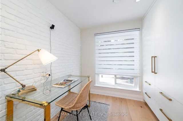 Additional property image - 2366 Devon Rd