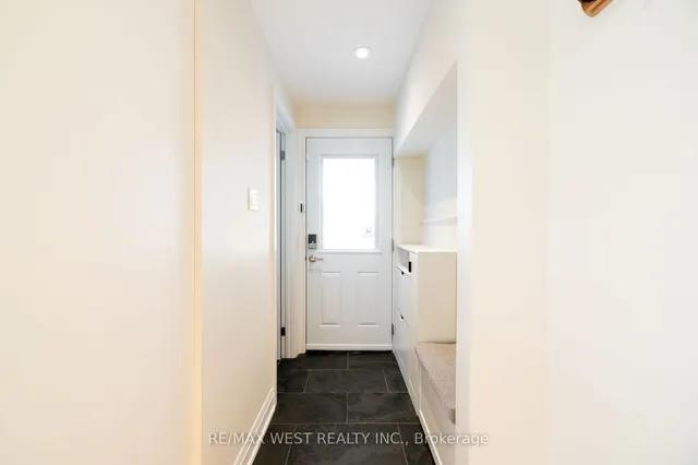 Additional property image - 2366 Devon Rd